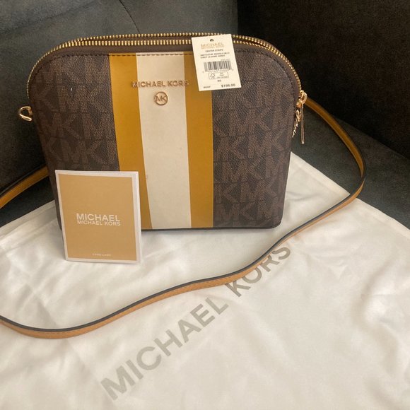 Micheal Kors Medium Dome Crossbody Purse - Picture 2 of 3